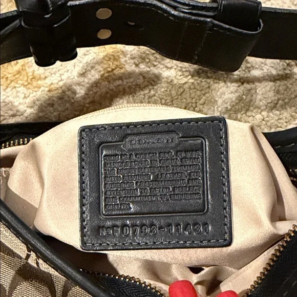 Coach Vintage Signature C Brown Tan Bleecker Hobo Bag - Picture 15 of 16